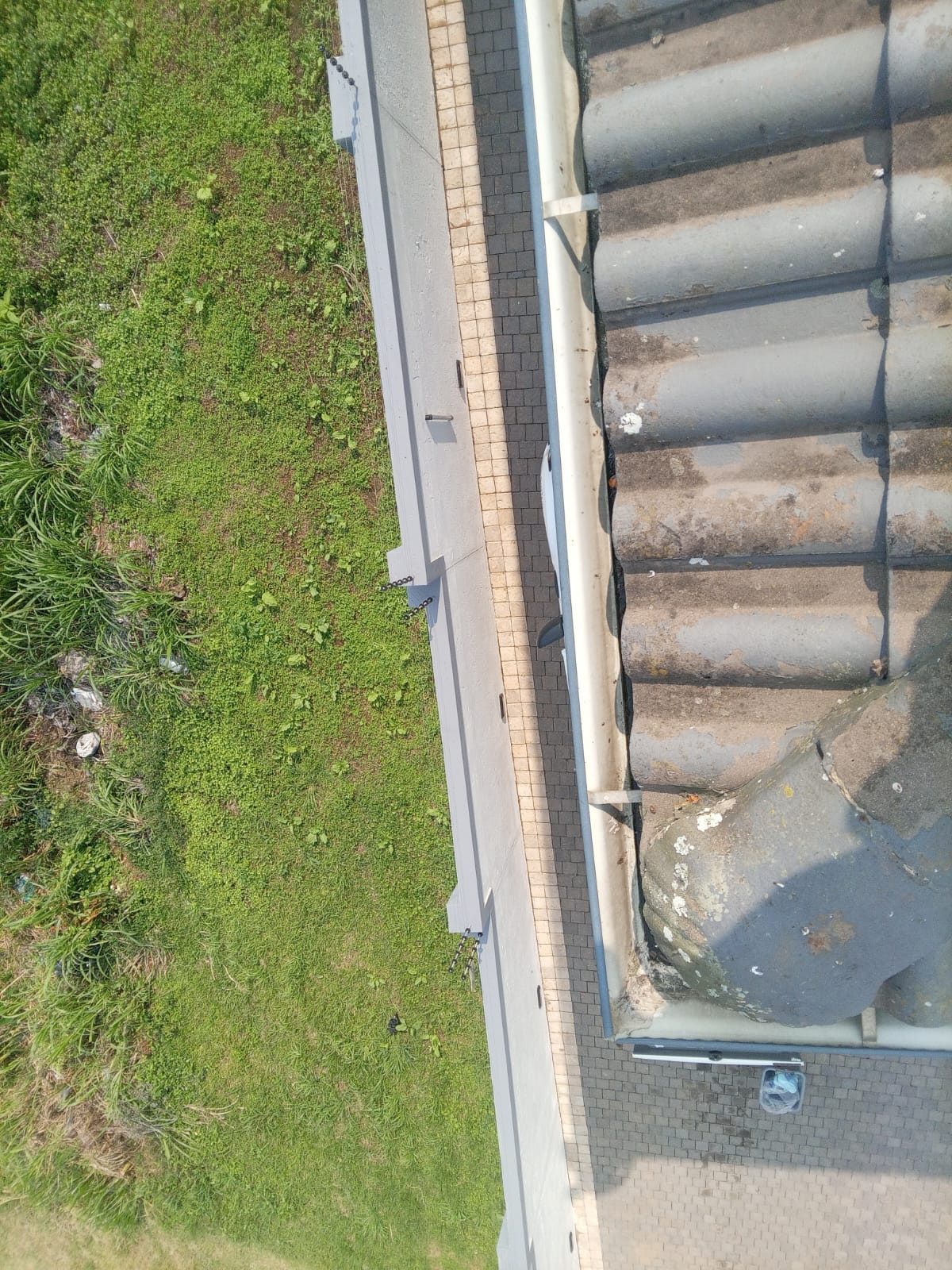 Roof and gutter work