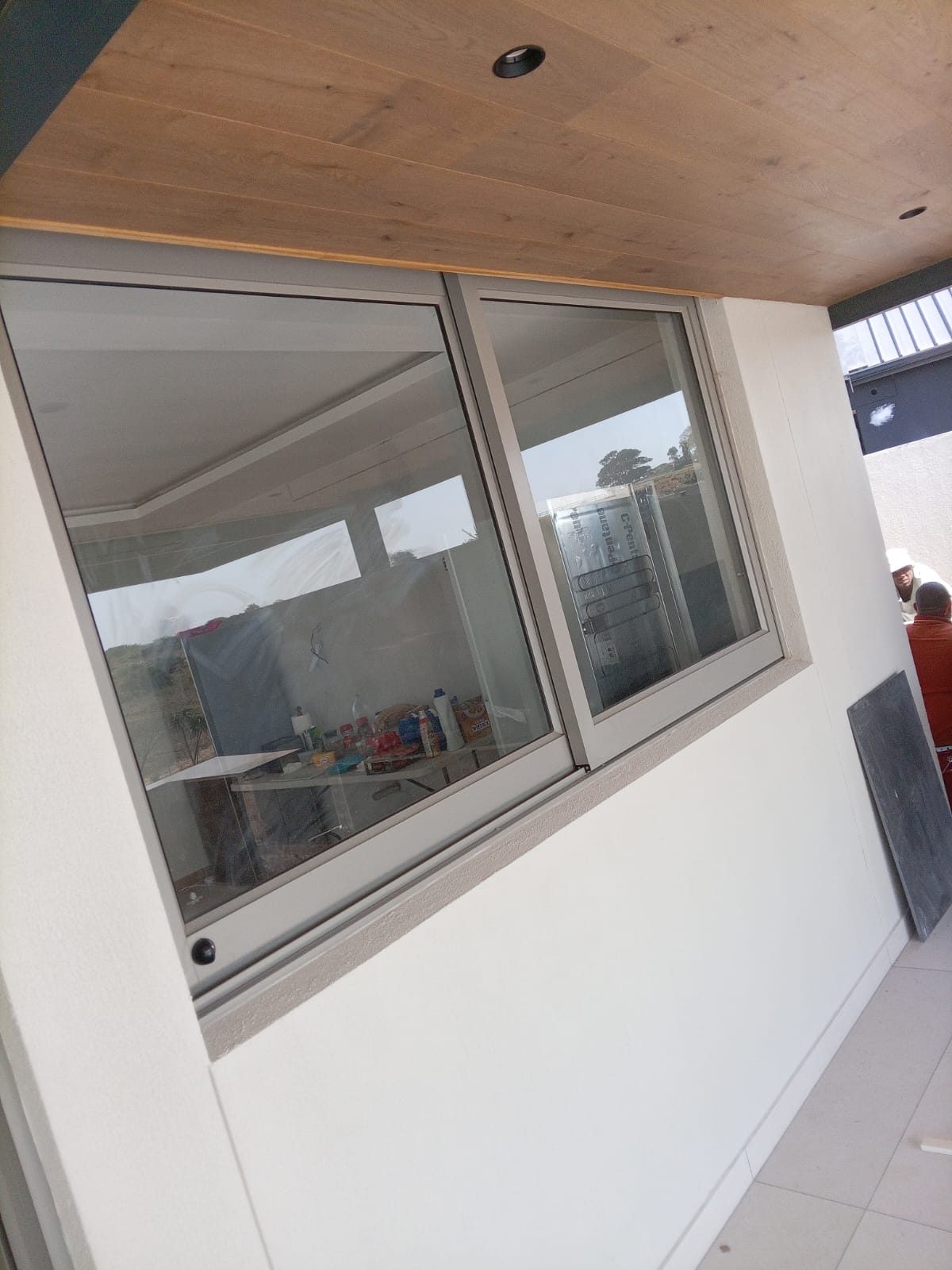 Exterior glass cleaning