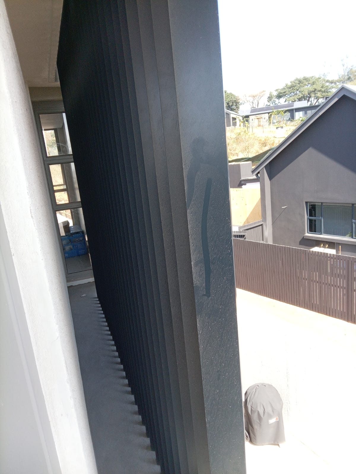 Exterior glass cleaning