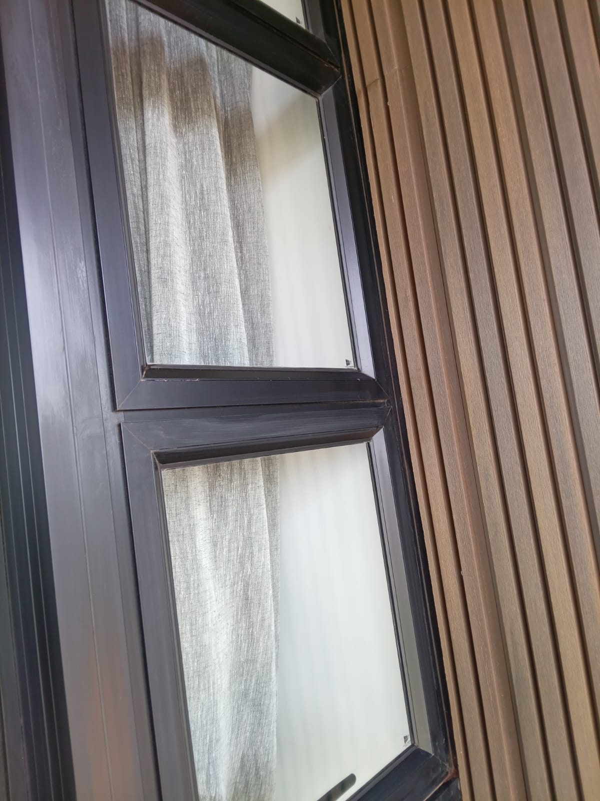 Window cleaning detail
