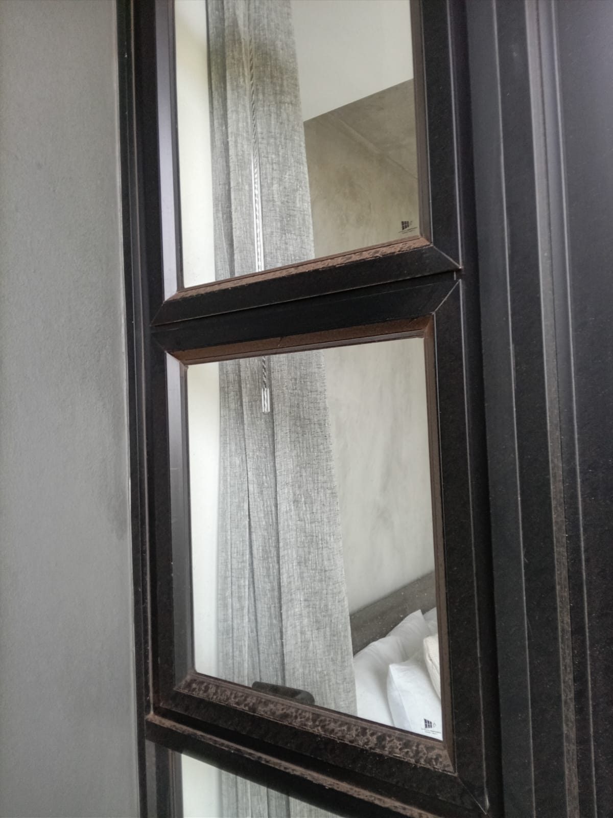 Window cleaning detail